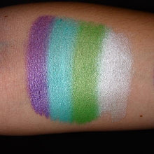 Load image into Gallery viewer, TAG Face Paint Split Cake -  EXCL Pearl Brisa 50gr  #5

