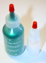 Load image into Gallery viewer, Amerikan Body Art | Face Paint Glitter Poof - Large Opaque Emerald Green (2oz)
