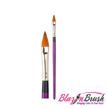Load image into Gallery viewer, Blazin Face Painting Brush by Marcela Bustamante - Flora Flat 6
