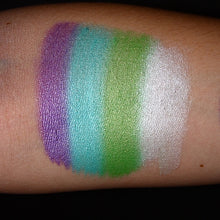 Load image into Gallery viewer, TAG Face Paint Split Cake -  EXCL Pearl Brisa 50gr  #5
